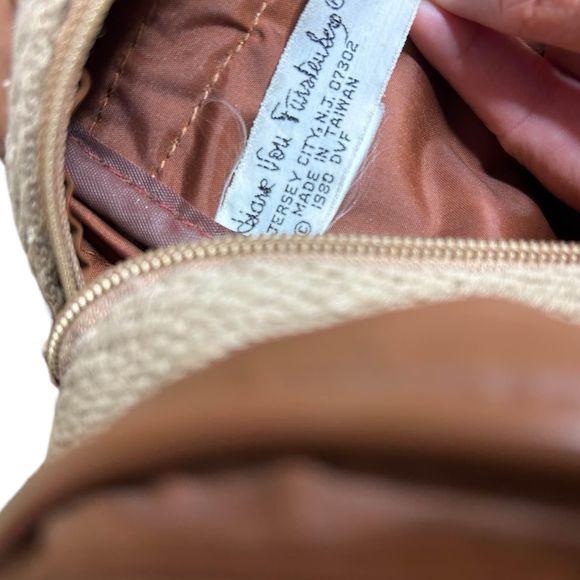 Vintage Diane Von Furstenberg DVF Brown Travel Bag with shoulder strap luggage - Picture 10 of 10